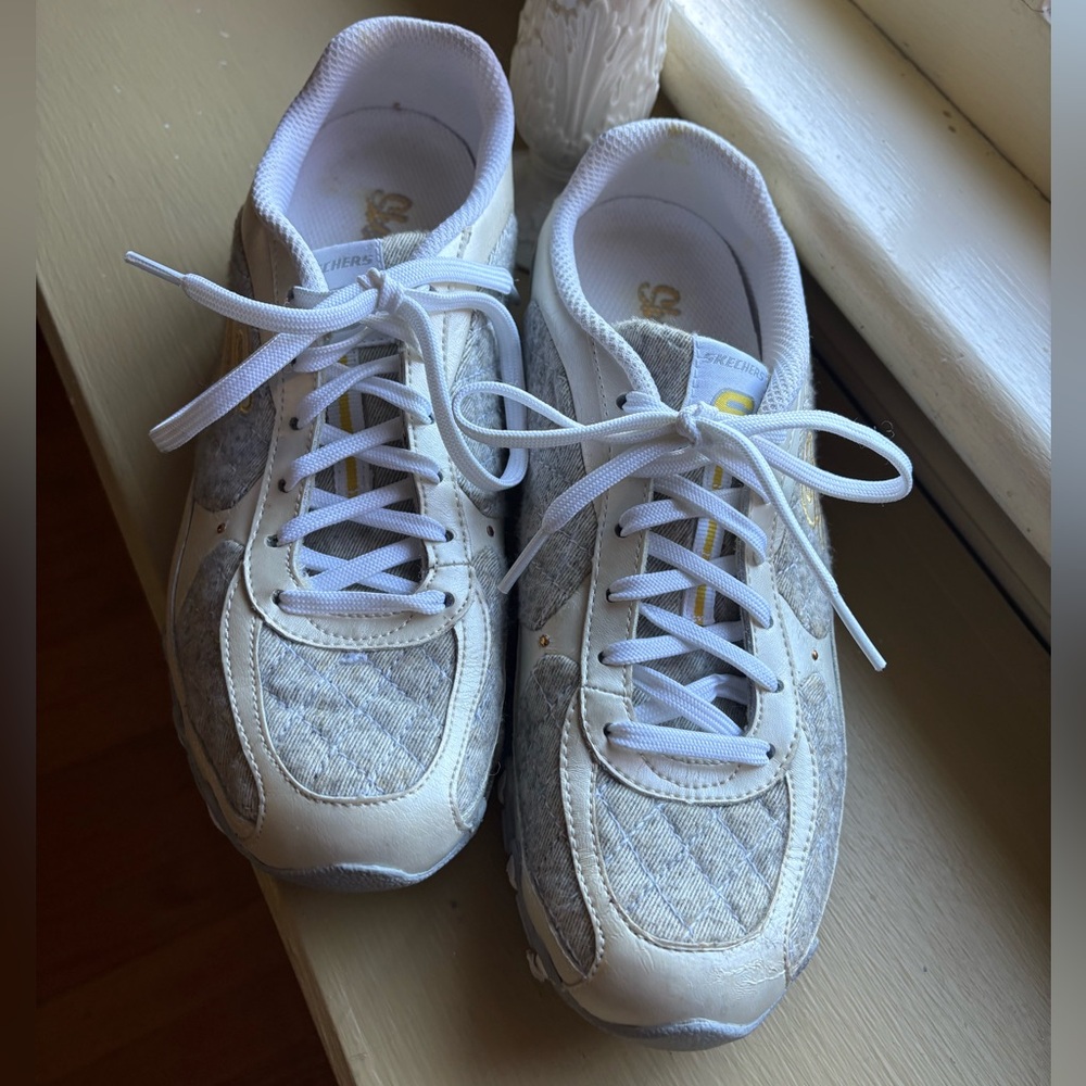 Skechers White and Gray Women's Sneakers